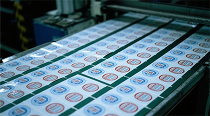 Pengontrol laser ini membuka kemungkinan baru untuk pemotongan laser.